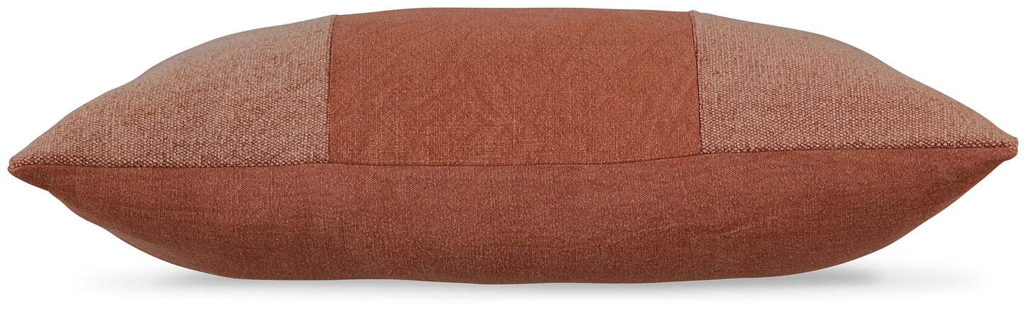 Dovinton Pillow